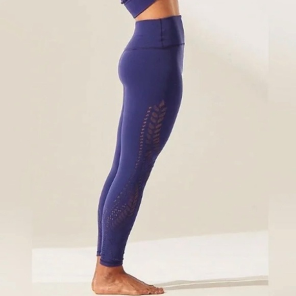 Athleta Warp Knit Poseidon Blue Floral CutOut 7/8 Legging Sz XXS/XS - Picture 1 of 9